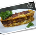 Tort Szachownica Śmietanowo – Czekoladowy z Wiśniami