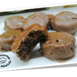 Czekoladowy Pudding w Bezowej Czapeczce