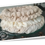 Drożdżowe Bułeczki Klonowe z Orzechami Pecan