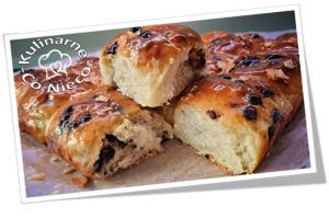 Odrywane Bułeczki z Dodatkiem Słodzonego Mleka Skondensowanego i Kawałkami Czekolady Obraz27