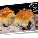 Odrywane Bułeczki z Dodatkiem Słodzonego Mleka Skondensowanego i Kawałkami Czekolady