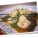 Pierożki Wonton z Kurczakiem i Warzywami